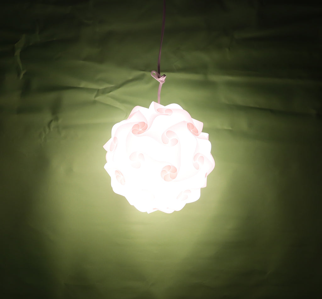 White Color Changing Ball Linked Vinyl Lamp